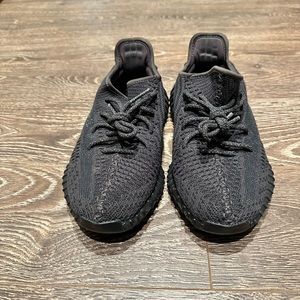 Yeezy Boost 350 V2- Black (Non-reflective)